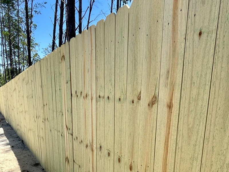 Freeport FL stockade style wood fence