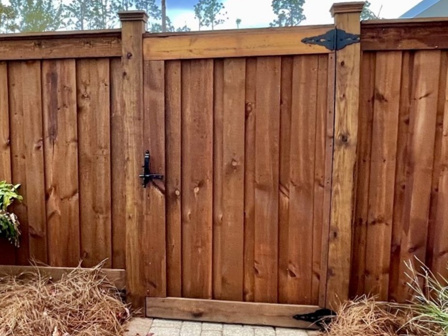 Milton Florida wood privacy fencing