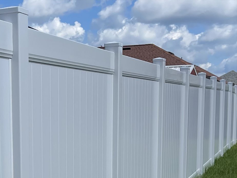 Pensacola Florida vinyl privacy fencing