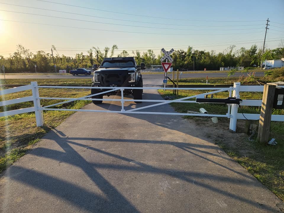 Gates and Automatic Gates in Panama City Florida