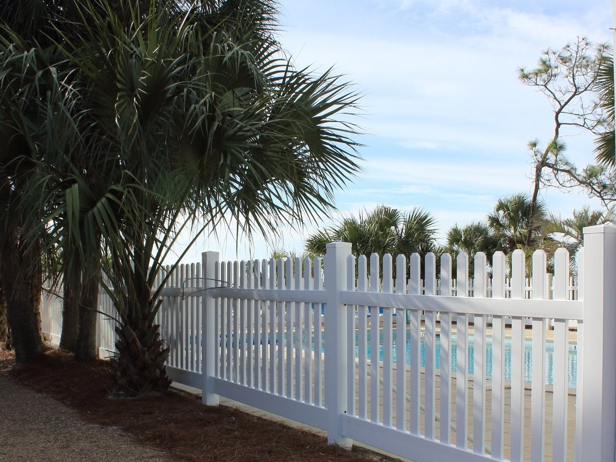 Vinyl Fence Project in Panama City Florida